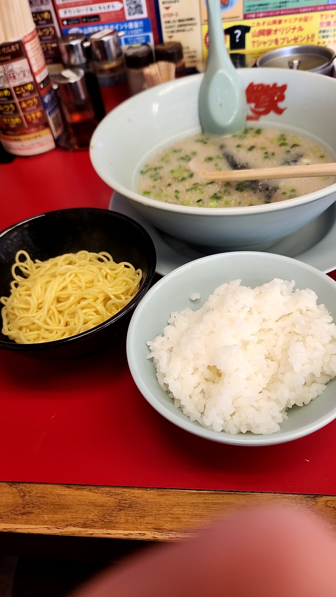 山岡家　朝ラーメン