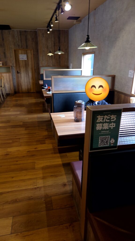 山下商店　テーブル席